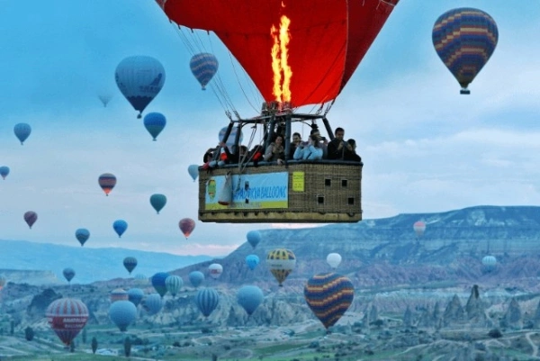 hot_air_balloon_ride_cappadocia.jpg